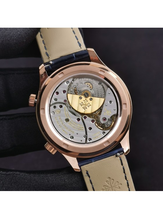 Patek Philippe Starry Sky 5102 Days And Moon Geneva Sky Series Can you imagine wearing the starry sky on your wrist